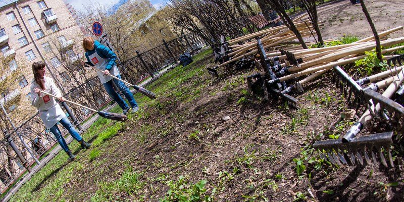 Около 1,5 миллиона москвичей вышли на субботник