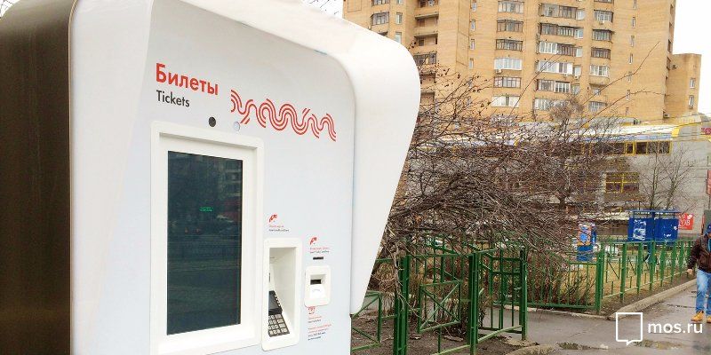 В столице установят около сотни новых стеклянных остановок с Wi-Fi