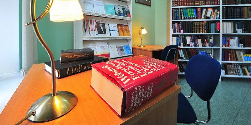 О любви — на португальском, о приключениях — на шведском. 10 книг для изучения иностранного языка