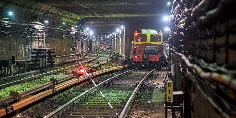 Какие работы проводят на закрытом участке Сокольнической линии метро