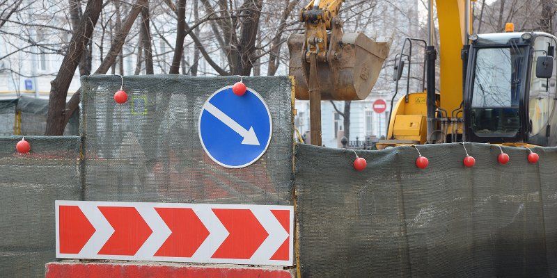 Участок Люблинской улицы временно перекрыт