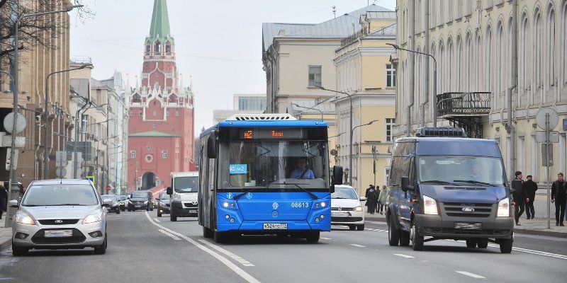 Автобусы без турникетов перевезли 2,8 миллиона пассажиров в первую неделю января