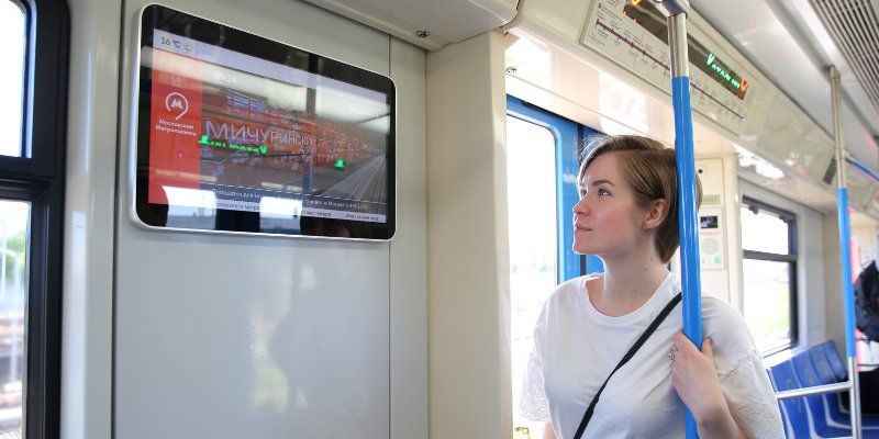 Внимание на экран: в метро запустили новую систему информирования