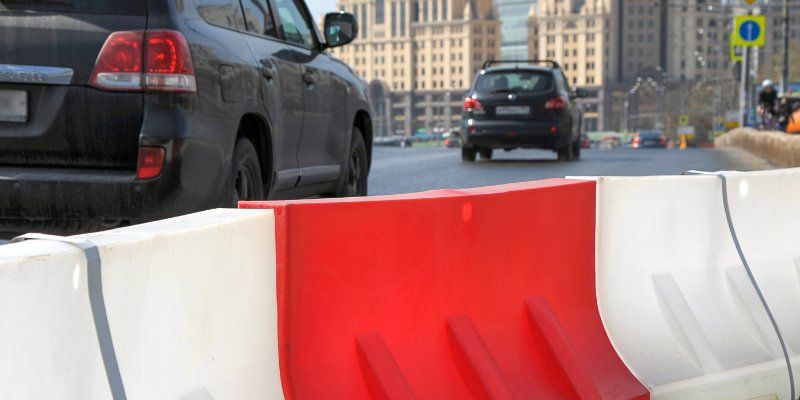 С 16 мая Университетская площадь будет закрыта для проезда