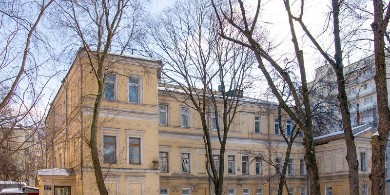 Уникальный декор XVII века нашли на здании Московской межевой канцелярии