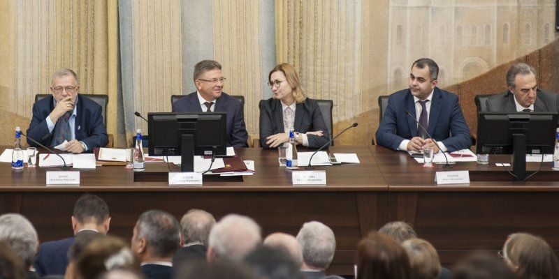 На расширенном заседании Общественного совета ГБУ «МДН» обсудили роль институтов гражданского общества в гармонизации межнациональных отношений в столичном регионе