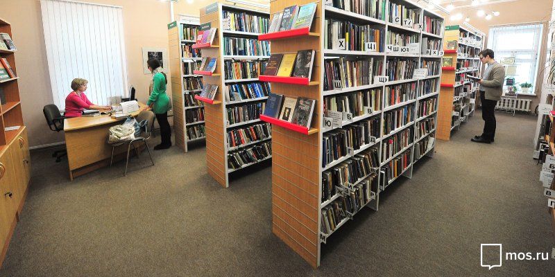 Столичные библиотеки будут передавать списанные книги читателям