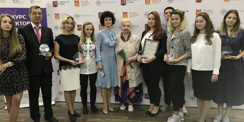 Елена Зяббарова вручила награды и памятные подарки победителям Конкурса проектов «Бюджет для граждан»