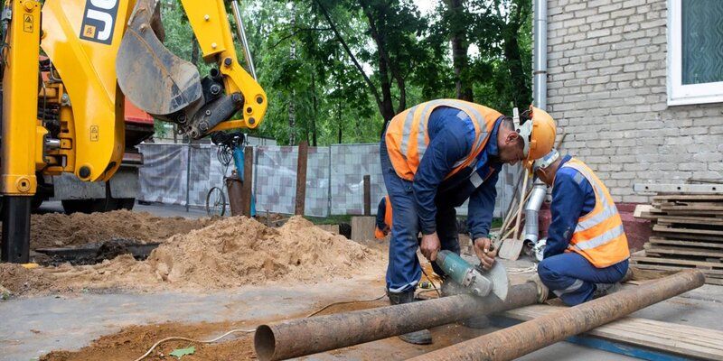 Реконструкцию газопровода на севере Москвы завершат в августе