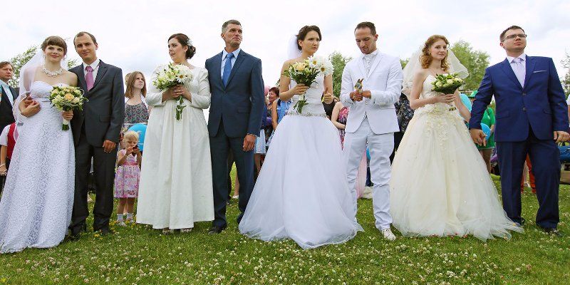 Свыше двух тысяч пар поженятся в день трех семерок и в праздник Петра и Февронии
