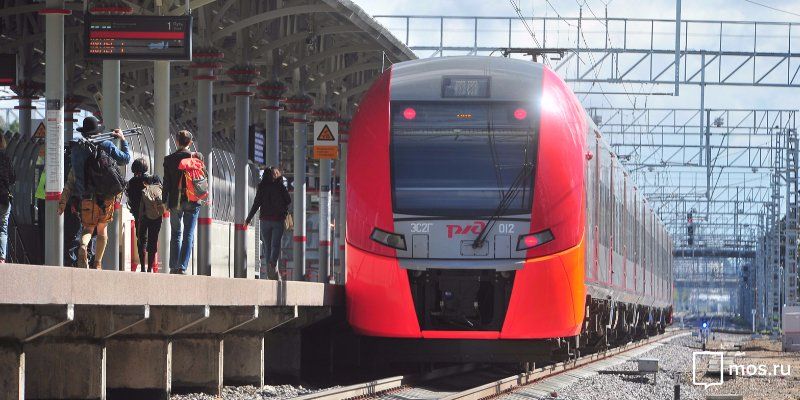 Более 600 волонтёров знакомят москвичей с Московским центральным кольцом