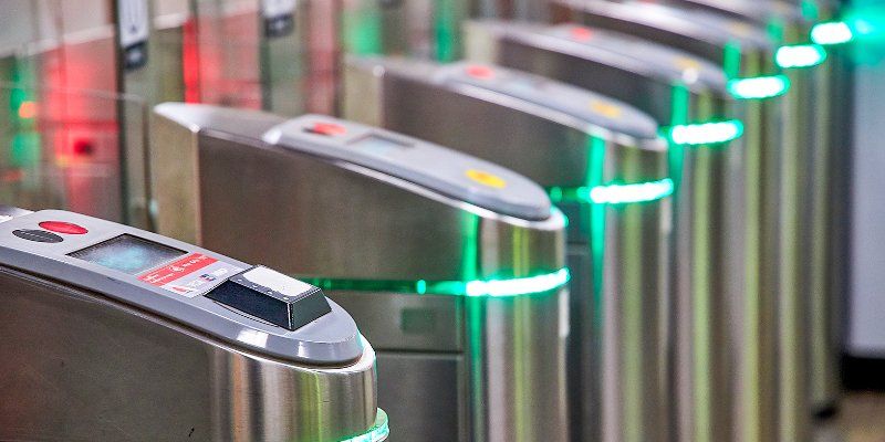 Режим работы нескольких станций метро изменится вечером 29 апреля