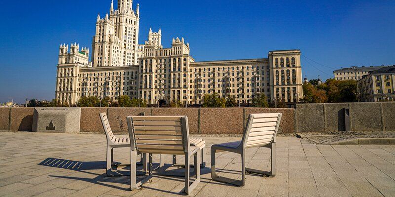 На Космодамианской набережной появилось шесть видовых зон отдыха