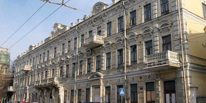 Restoration of House with Atlases begins on Solyanka Street