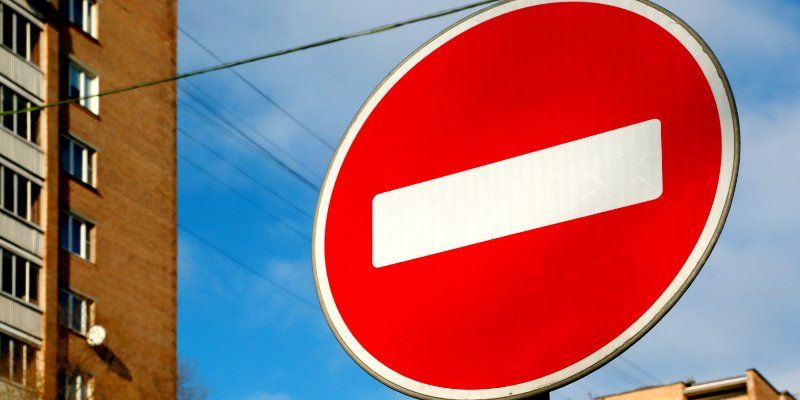 В праздничные дни движение транспорта на улицах города будет ограничено