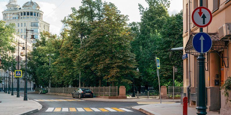 Обновленные дороги на Патриарших: в шести переулках завершили дорожный ремонт