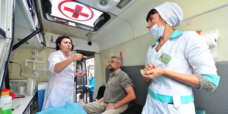 В торговом центре и у метро: где еще можно сделать прививку от гриппа