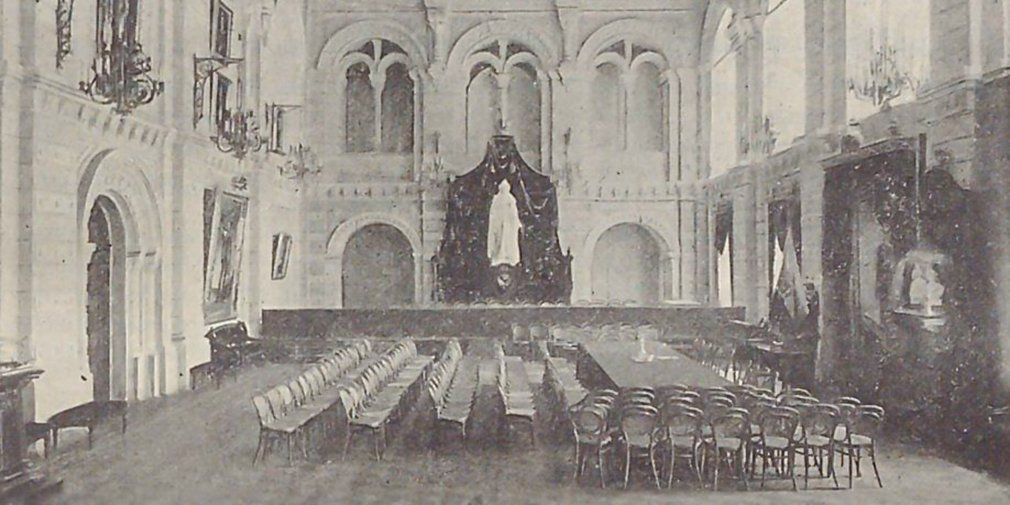 Duma, 15 May 1890. Silver and wood. From the collection of the Museum of Moscow.