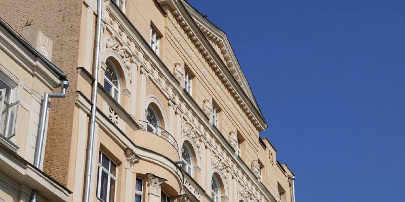 Античность и неоклассика: доходный дом на Большой Ордынке признан памятником архитектуры