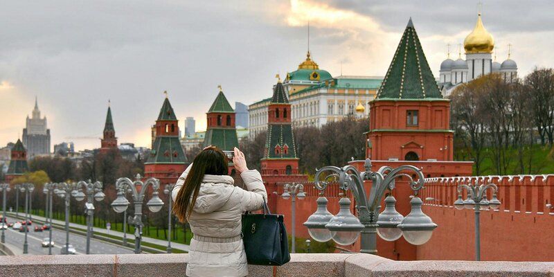 Подсказки путешественникам: на горячей линии для туристов заработал голосовой помощник