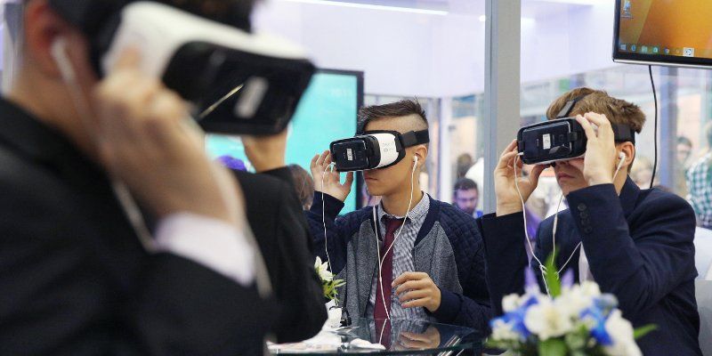 Разработка 3D-игр и прототип космического спутника: как попасть на дни открытых дверей в детских технопарках