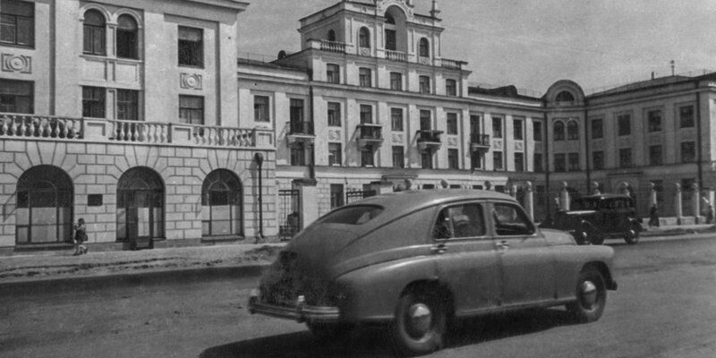 Главархив рассказал, как в послевоенной Москве арки перестраивали в квартиры
