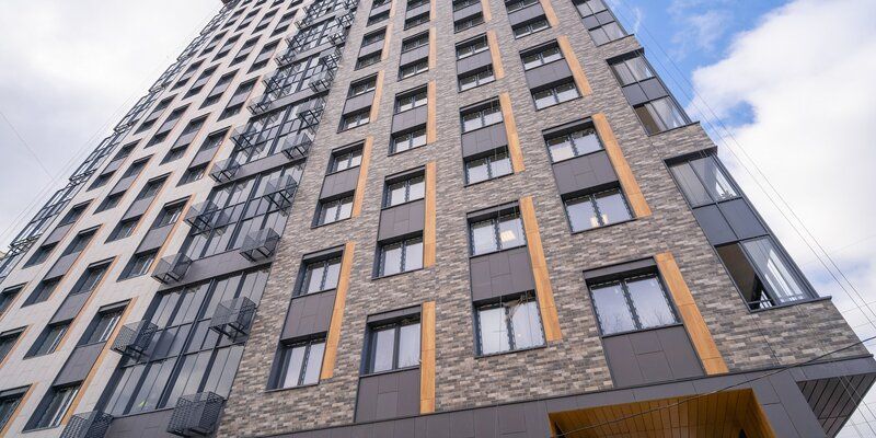 На улице Гарибальди достроили дом по программе реновации