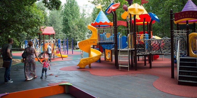 Жители Нагатинского Затона выберут место для детской площадки