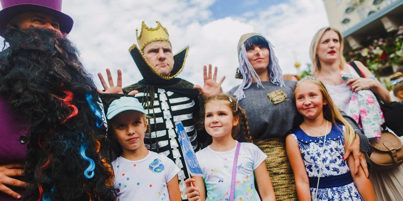 На мультпарад фестиваля «Московское лето. Цветочный джем» пришли более 700 человек