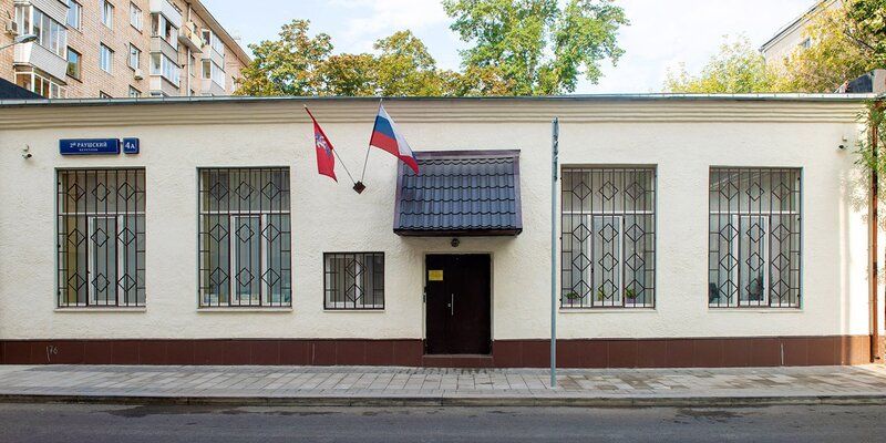 Семь фасадов отремонтировали на острове Балчуг в рамках комплексного благоустройства