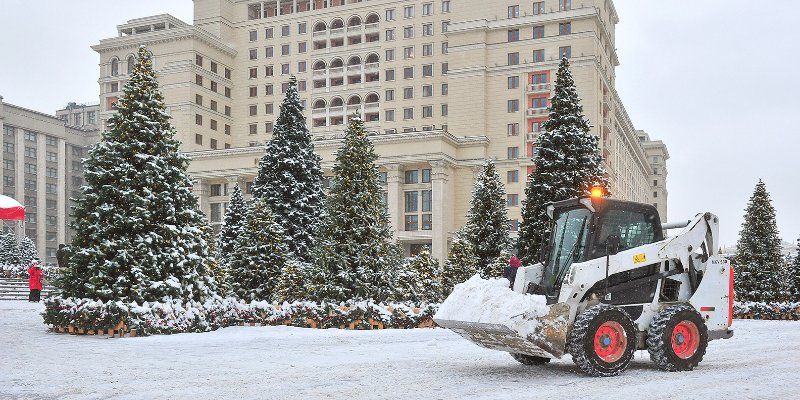 Около 350 тысяч кубометров снега вывезли с улиц за сутки