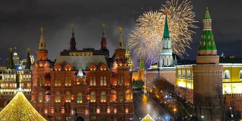 Пионы и хризантемы над Москвой: каким будет новогодний фейерверк