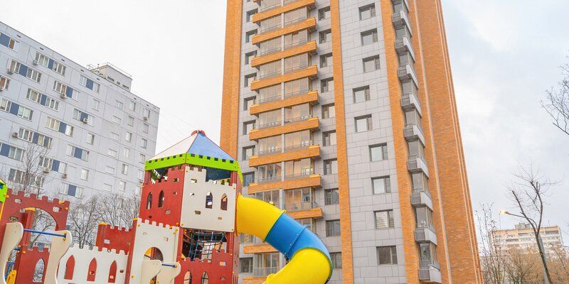 В Бирюлеве Западном по программе реновации расселили первый дом