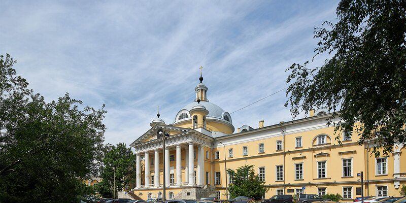 «Лечить не болезнь, а больного»: Первая градская больница отмечает 220-летие