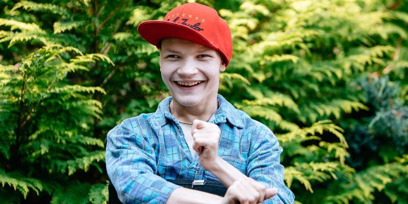 «Проживающие ждут их как друзей»: волонтеры в московских соцучреждениях