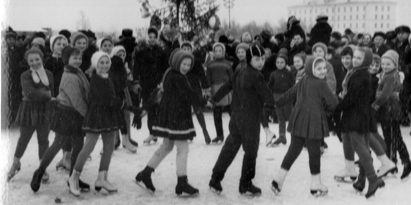 Carnival night. Welcoming New Year in Moscow culture houses of the 20th century