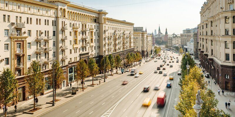 The street as an exhibit. We are looking for Ivan Bilibin's ornaments, lions and roses at Tverskaya street