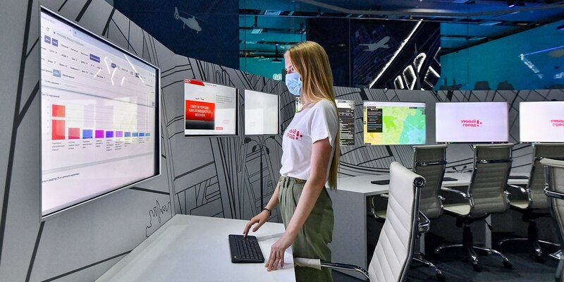 Светофоры нового поколения и удобные цифровые сервисы: появился 3D-тур по павильону «Умный город» на ВДНХ