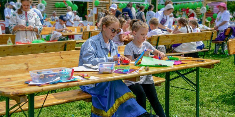 Приятное с полезным: в каких парках столицы можно записаться в творческие мастерские