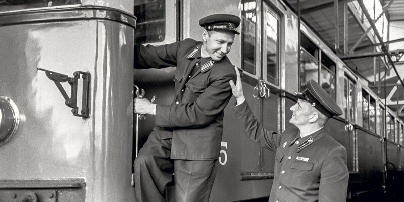 Ко дню рождения метро: Главархив опубликовал фотографии станций, открытых в 1950-е годы