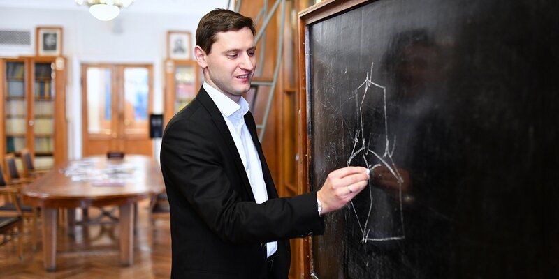 Химические опыты дома и двойка в школе: молодые ученые — о пути к науке