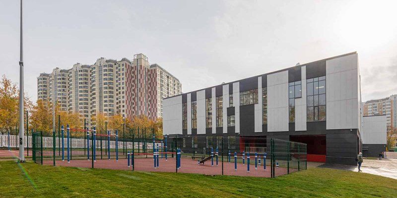 Школы, детские сады и не только: какие социальные объекты строят в Москве