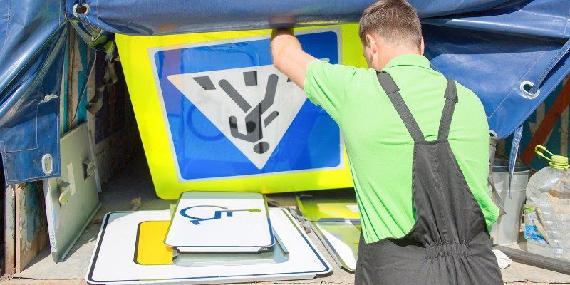На участке Крапивенского переулка изменилась схема движения