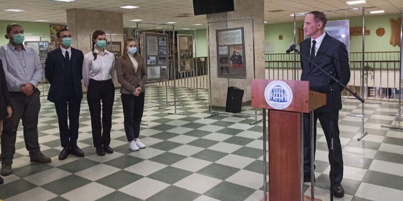 Выставка «Подвиг Кремлевских курсантов в годы Великой Отечественной войны» открылась в двух столичных университетах