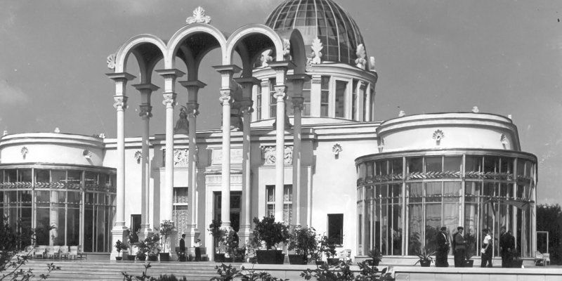 На ВДНХ обнаружили историческую вывеску павильона № 8