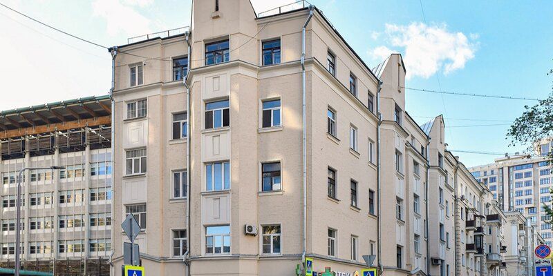 Сталинскую пятиэтажку в Панфиловском переулке капитально отремонтируют