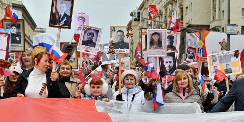Шествие Бессмертного полка начинается в Москве