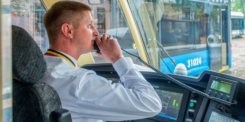 Режим работы нескольких автобусов и трамваев изменится с 14 декабря