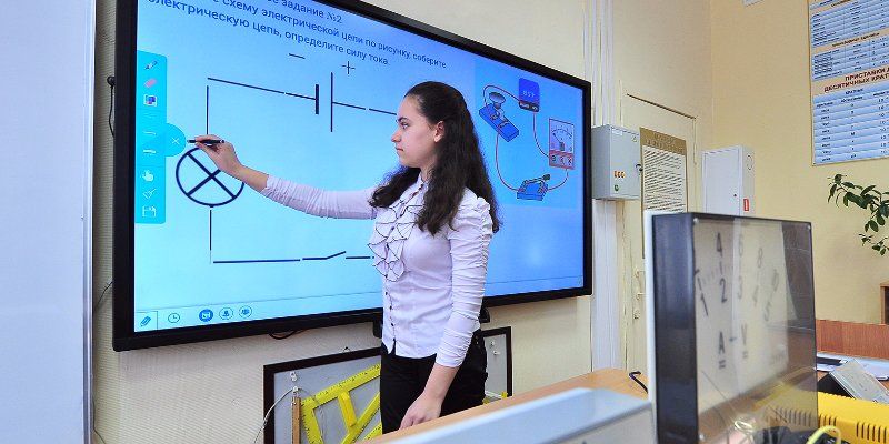 В московских школах с сентября появились консультанты по интерактивным технологиям