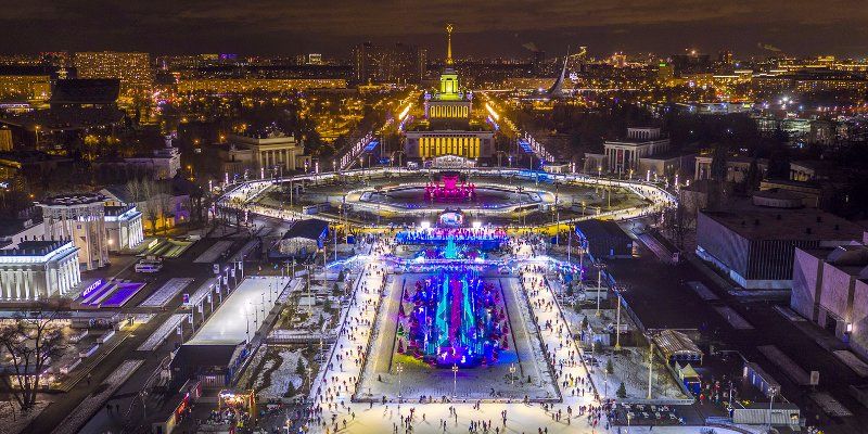 Каток на ВДНХ откроют 1 декабря акробатическим шоу на высоте 35 метров